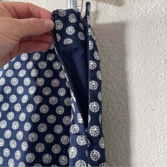 Talbots Mini Skirt Women’s 14 Navy White Medallion Canvas Lined Side Zipper - Picture 6 of 14